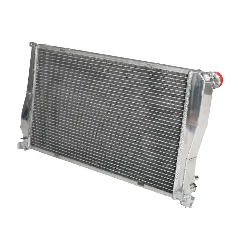 Quantità limitata - Radiatore Acqua in Alluminio Cooling Solutions per BMW 335i E9X (06-13)