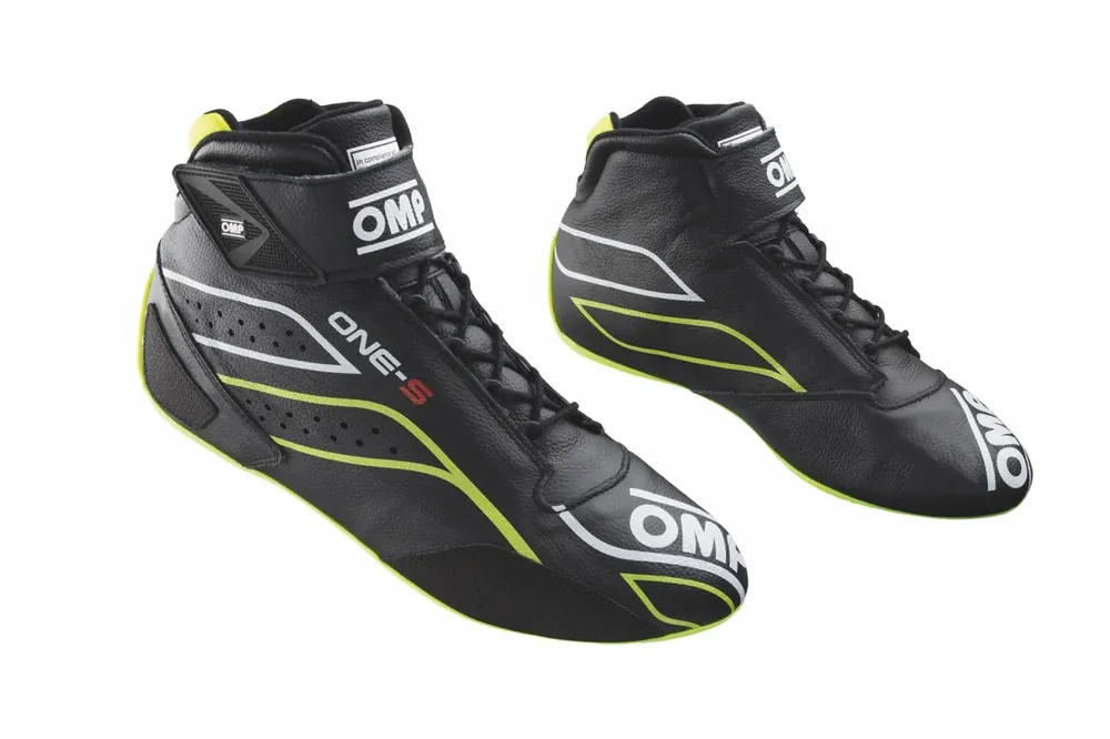 Ordina ora | Scarpe OMP ONE-S Nero / Giallo Fluo (FIA)